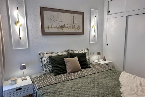 Apartment for sale in Torrevieja, Alicante, Spain 2 bedrooms, 65 sq.m. No. 190258 - photo 4