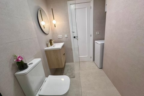 Apartment for sale in Torrevieja, Alicante, Spain 2 bedrooms, 65 sq.m. No. 190258 - photo 10
