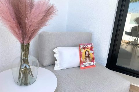 Продажа квартиры в Пилар де ла Орадада, Аликанте, Испания 2 спальни, 64м2 №119712 - фото 12