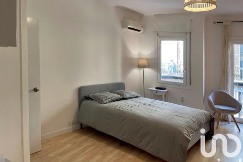 Penthouse for sale in Barcelona, Spain 26 sq.m. No. 185906 - photo 3