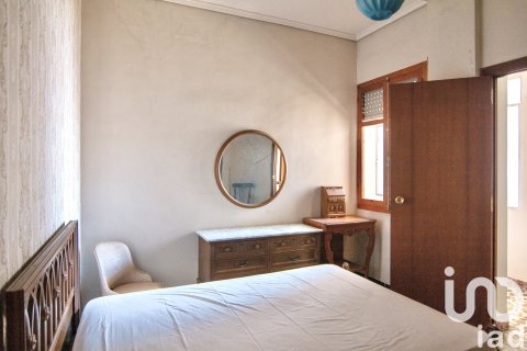 House for sale in La Font D'en Carros, Valencia, Spain 6 bedrooms, 269 sq.m. No. 185907 - photo 26