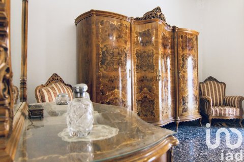House for sale in La Font D'en Carros, Valencia, Spain 6 bedrooms, 269 sq.m. No. 185907 - photo 21