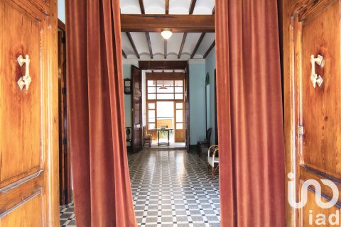 House for sale in La Font D'en Carros, Valencia, Spain 6 bedrooms, 269 sq.m. No. 185907 - photo 2