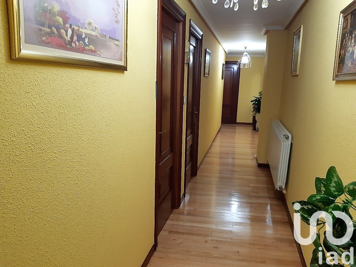 Penthouse in La Baneza, Leon, Spain 3 bedrooms, 140 sq.m. No. 185910