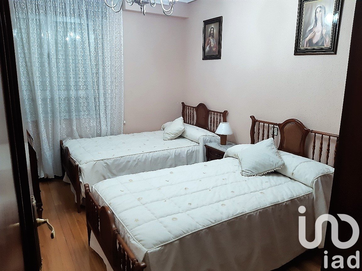 Penthouse in La Baneza, Leon, Spain 3 bedrooms, 140 sq.m. No. 185910