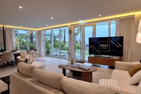 Продажа виллы в Михас, Малага, Испания 3 спальни, 727м2 №155851 - фото 12