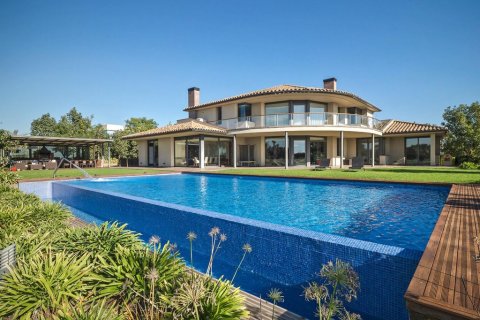 Villa for sale in Barcelona, Spain 5 bedrooms, 958 sq.m. No. 180626 - photo 1
