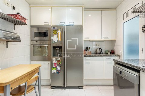 Apartament w Barcelona, Hiszpania 4 sypialnie, 130 mkw. nr 150964 – zdjęcie 8