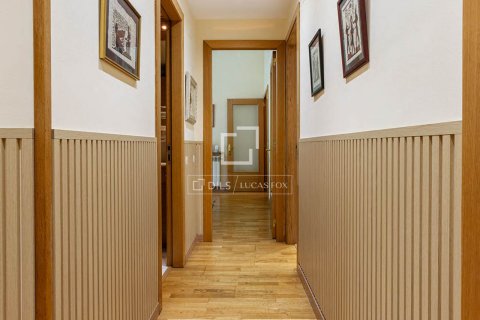 Apartament w Barcelona, Hiszpania 4 sypialnie, 130 mkw. nr 150964 – zdjęcie 11