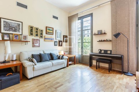 Apartament w Barcelona, Hiszpania 4 sypialnie, 130 mkw. nr 150964 – zdjęcie 4