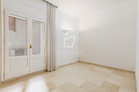 Apartament w Barcelona, Hiszpania 5 sypialni, 181 mkw. nr 150960 – zdjęcie 24