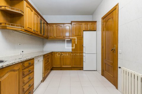 Apartament w Barcelona, Hiszpania 5 sypialni, 181 mkw. nr 150960 – zdjęcie 12