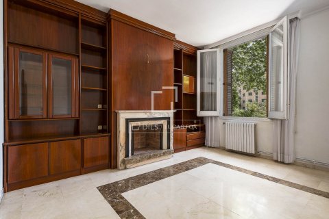 Apartament w Barcelona, Hiszpania 5 sypialni, 181 mkw. nr 150960 – zdjęcie 2