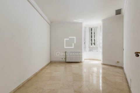 Apartament w Barcelona, Hiszpania 5 sypialni, 181 mkw. nr 150960 – zdjęcie 29