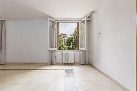 Apartament w Barcelona, Hiszpania 5 sypialni, 181 mkw. nr 150960 – zdjęcie 6