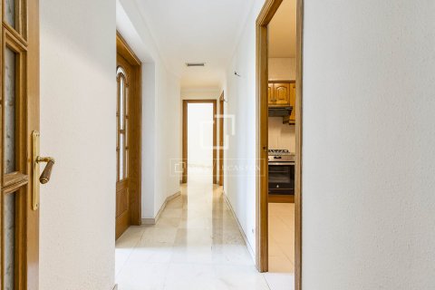 Apartament w Barcelona, Hiszpania 5 sypialni, 181 mkw. nr 150960 – zdjęcie 14