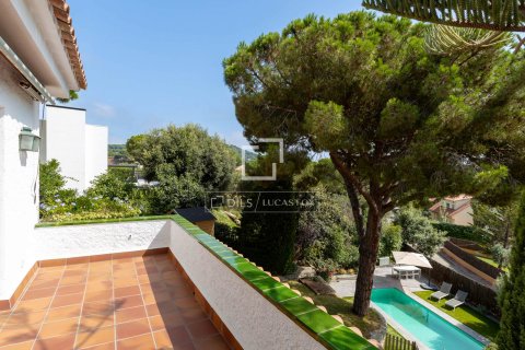 Villa for sale in Cabrils, Barcelona, Spain 4 bedrooms, 281 sq.m. No. 150962 - photo 23