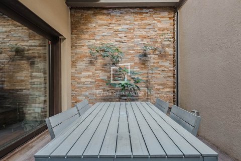 Apartament w Barcelona, Hiszpania 1 sypialnia, 79 mkw. nr 150959 – zdjęcie 29