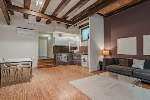 Apartament w Barcelona, Hiszpania 1 sypialnia, 79 mkw. nr 150959 – zdjęcie 15