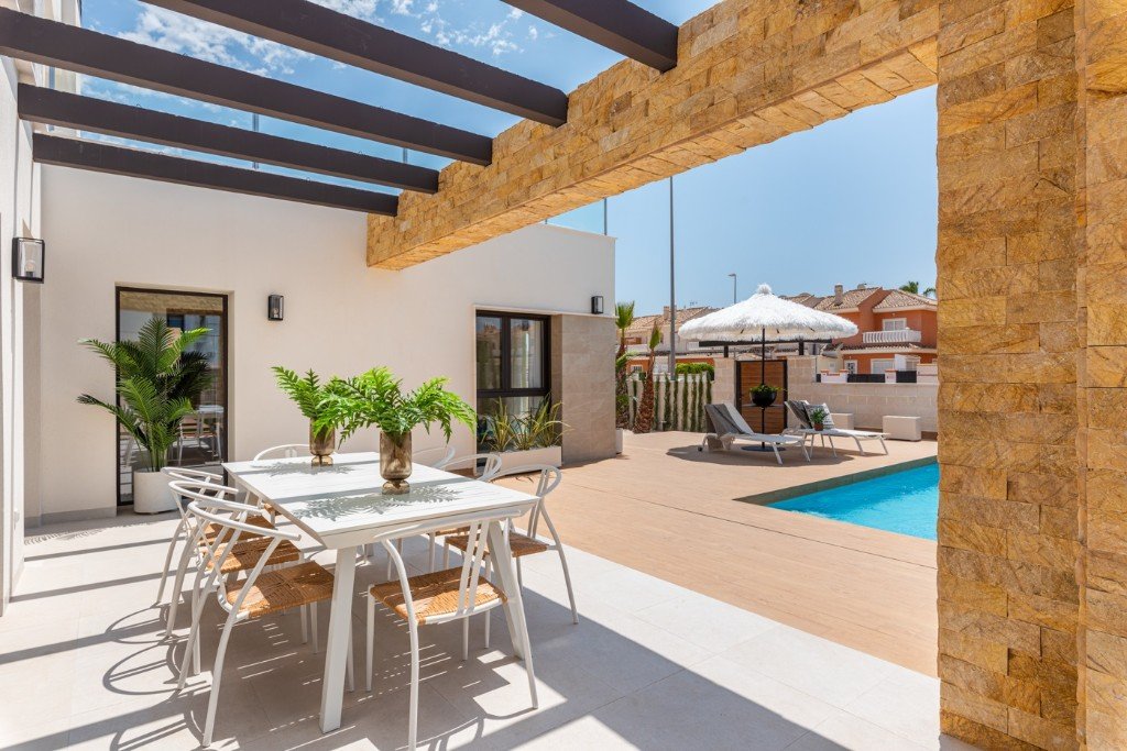 Villa a Ciudad Quesada, Alicante, Spagna 3 camere da letto, 226 mq. N° 144868