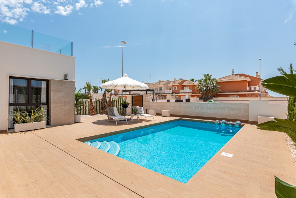 Villa a Ciudad Quesada, Alicante, Spagna 3 camere da letto, 226 mq. N° 144868