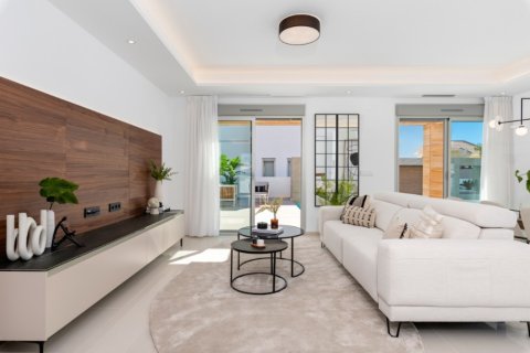 Продажа виллы в Сьюдад Кесада, Аликанте, Испания 4 спальни, 396м2 №144869 - фото 6