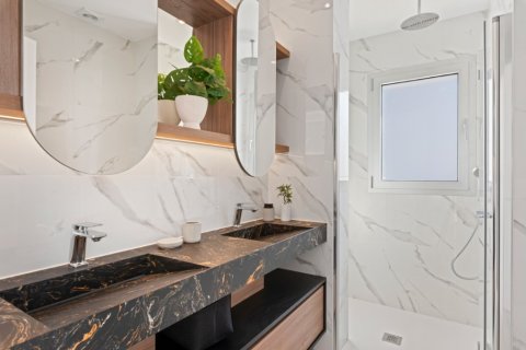 Продажа виллы в Сьюдад Кесада, Аликанте, Испания 4 спальни, 396м2 №144869 - фото 19