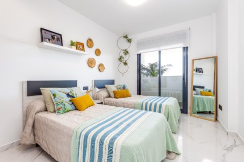 Huoneisto myytävänä Guardamar del Segura, Alicante, Espanja, 3 makuuhuonetta, 96 m2 No. 144871 - kuva 15
