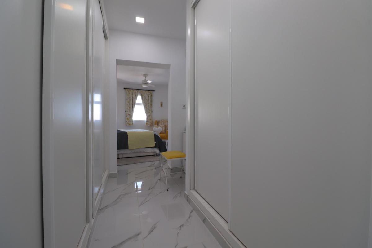 Вилла в Альгорфа, Аликанте, Испания 5 спален, 375м2 №148929