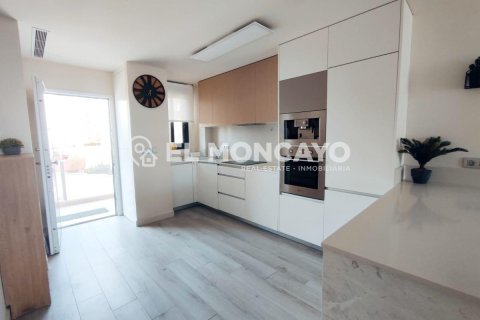 Huoneisto myytävänä Guardamar del Segura, Alicante, Espanja, 2 makuuhuonetta, 79 m2 No. 148932 - kuva 11