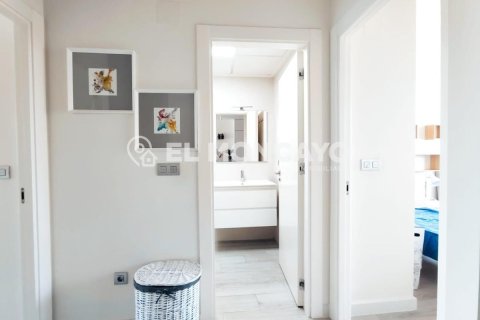 Huoneisto myytävänä Guardamar del Segura, Alicante, Espanja, 2 makuuhuonetta, 79 m2 No. 148932 - kuva 15