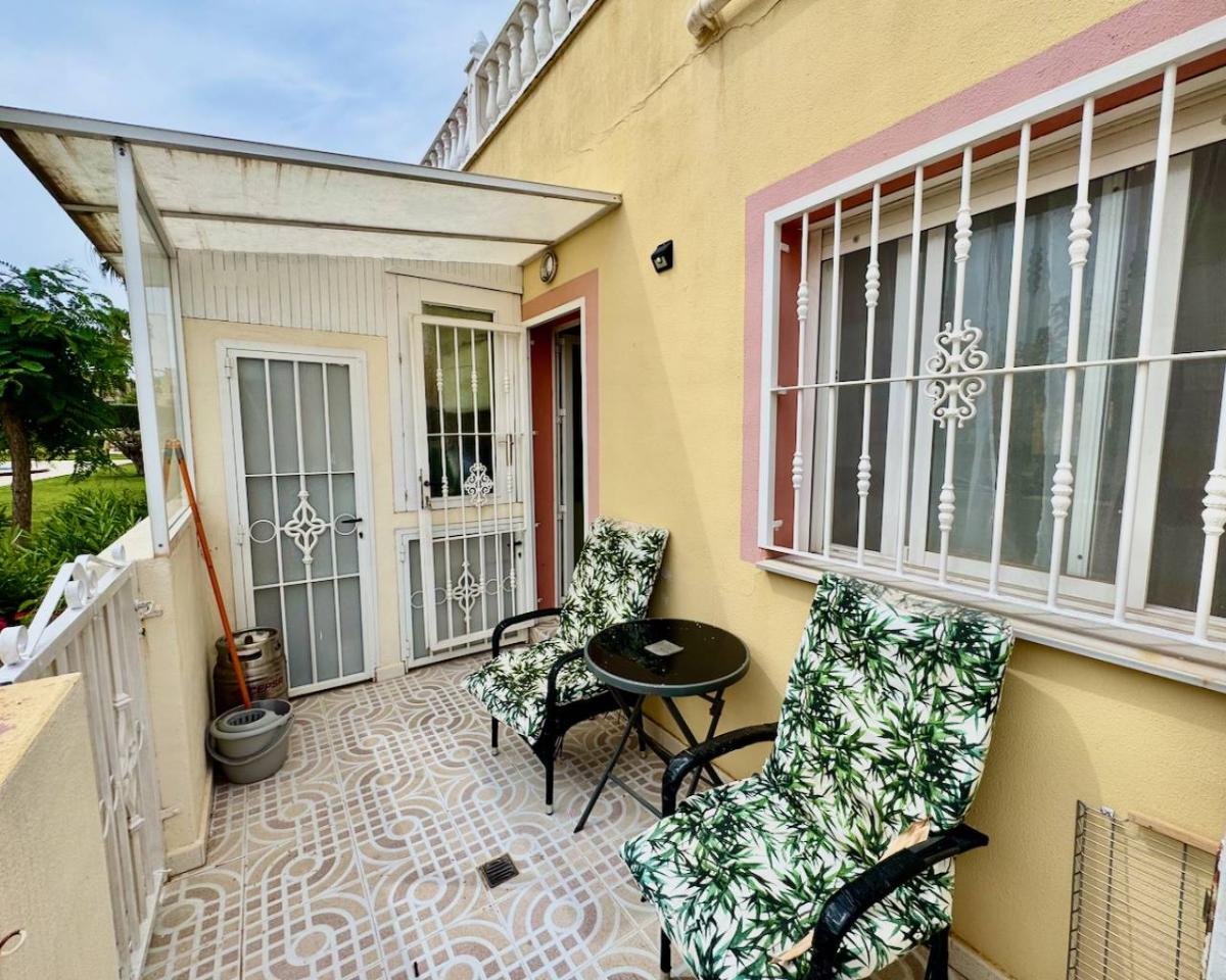 Villa a Algorfa, Alicante, Spagna 3 camere da letto, 85 mq. N° 148930