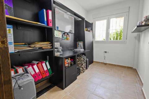 Villa for sale in Algorfa, Alicante, Spain 3 bedrooms, 271 sq.m. No. 148931 - photo 25