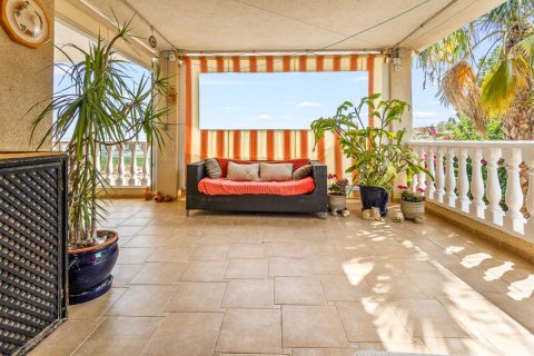 Villa for sale in Algorfa, Alicante, Spain 3 bedrooms, 271 sq.m. No. 148931 - photo 5