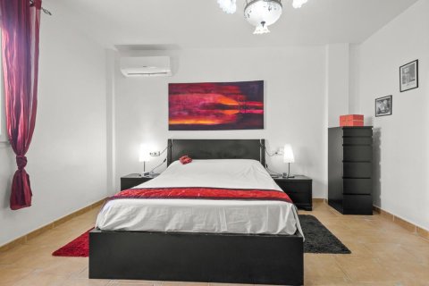 Villa for sale in Algorfa, Alicante, Spain 3 bedrooms, 271 sq.m. No. 148931 - photo 15