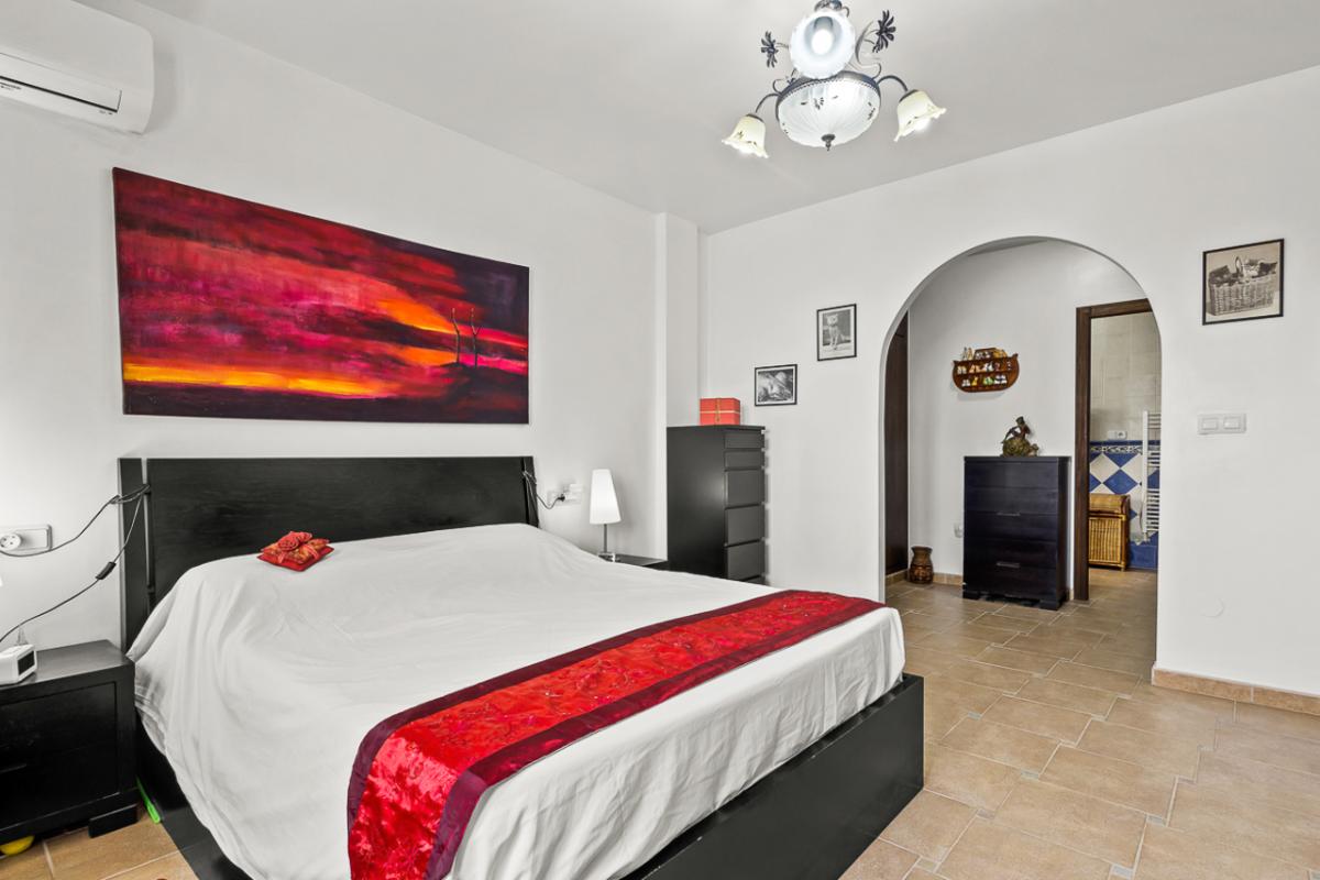 Villa in Algorfa, Alicante, Spain 3 bedrooms, 271 sq.m. No. 148931