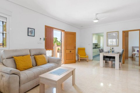 Finca myytävänä Catral, Alicante, Espanja, 3 makuuhuonetta, 153 m2 No. 148934 - kuva 5