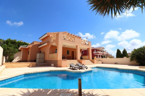 Villa in Ciudad Quesada, Alicante, Spanien 4 Schlafzimmer, 175 m2 Nr. 146603