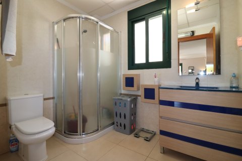 Продажа виллы в Сьюдад Кесада, Аликанте, Испания 4 спальни, 175м2 №146603 - фото 12