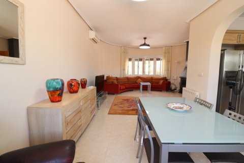 Finca for sale in Catral, Alicante, Spain 3 bedrooms, 235 sq.m. No. 146605 - photo 11