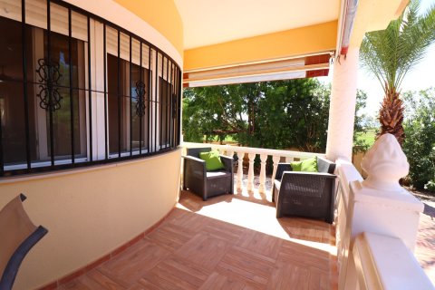 Finca for sale in Catral, Alicante, Spain 3 bedrooms, 235 sq.m. No. 146605 - photo 6