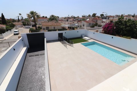 Villa for sale in Ciudad Quesada, Alicante, Spain 3 bedrooms, 311 sq.m. No. 146604 - photo 22