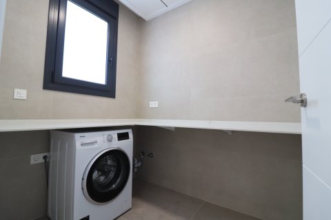 Villa for sale in Ciudad Quesada, Alicante, Spain 3 bedrooms, 311 sq.m. No. 146604 - photo 13