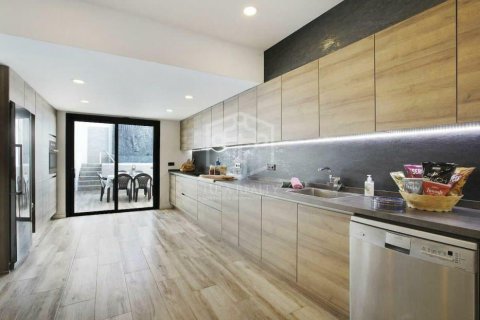 Villa till salu i Armenime, Tenerife, Spanien 4 sovrum, 308 kvm. Nr. 141431 - foto 11