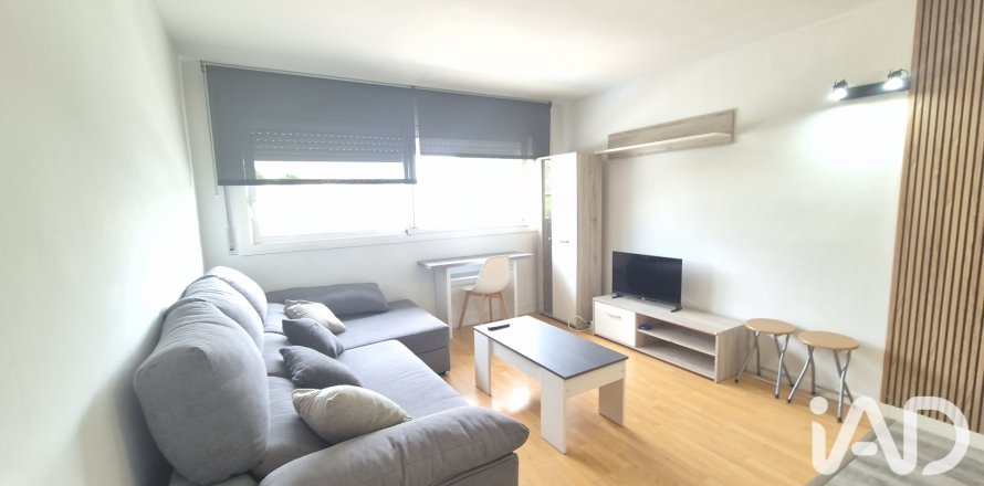 Duplex in El Vendrell, Tarragona, Spain 2 bedrooms, 62 sq.m. No. 193555