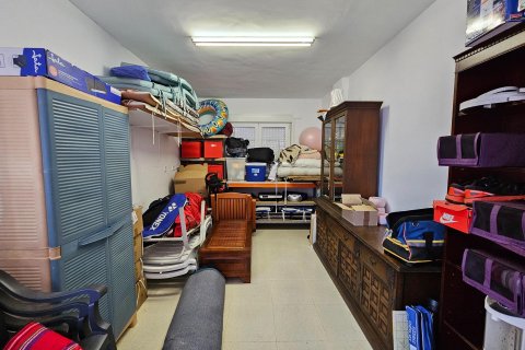 Villa for sale in Alicante, Spain 4 bedrooms, 185 sq.m. No. 164368 - photo 19