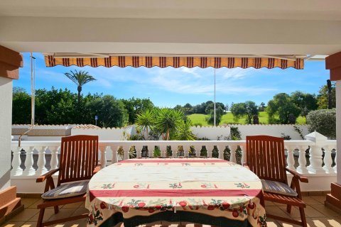 Villa for sale in Alicante, Spain 4 bedrooms, 185 sq.m. No. 164368 - photo 5