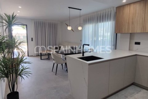 Apartment for sale in Pilar de la Horadada, Alicante, Spain 3 bedrooms, 67 sq.m. No. 164365 - photo 10