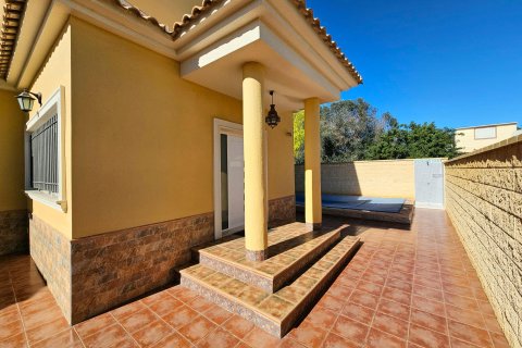 Villa for sale in San Fulgencio, Alicante, Spain 3 bedrooms, 141 sq.m. No. 164367 - photo 4