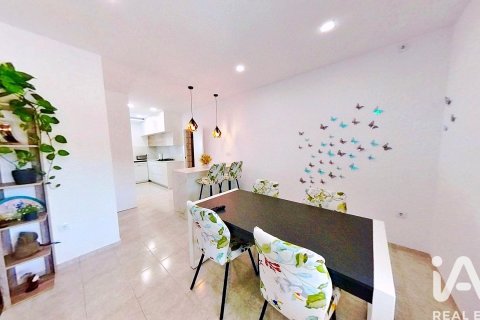 Продажа дома в Эльче, Аликанте, Испания 3 спальни, 140м2 №152846 - фото 2